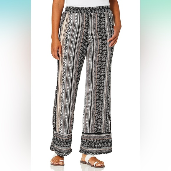 BCX Pants - BCX Wide Leg Paisley Floral Pants 😍 XL